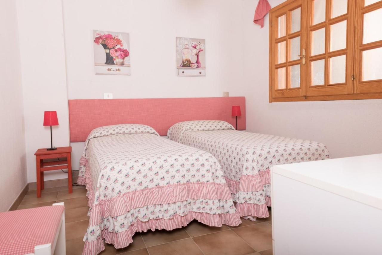 Dommos - Sunrise Apartments Cala Liberotto Exteriér fotografie
